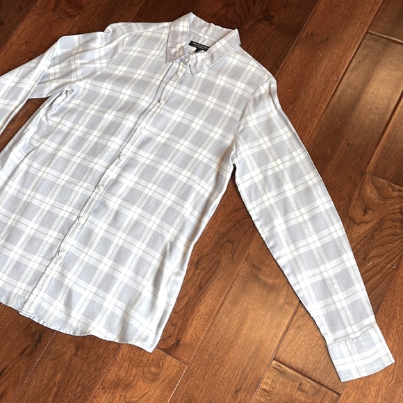 Banana Republic Dillon Classic Fit Plaid Button Down Size Small Gray Cream Soft - Picture 2 of 10